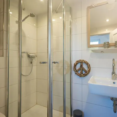 Haus Karlsruhe Inselloft 유이스트