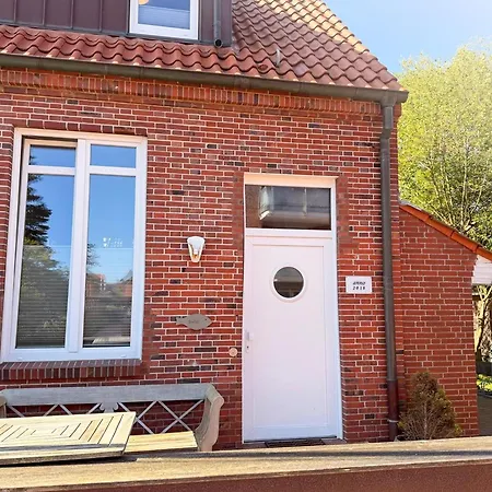 Haus Karlsruhe Inselloft 아파트 유이스트